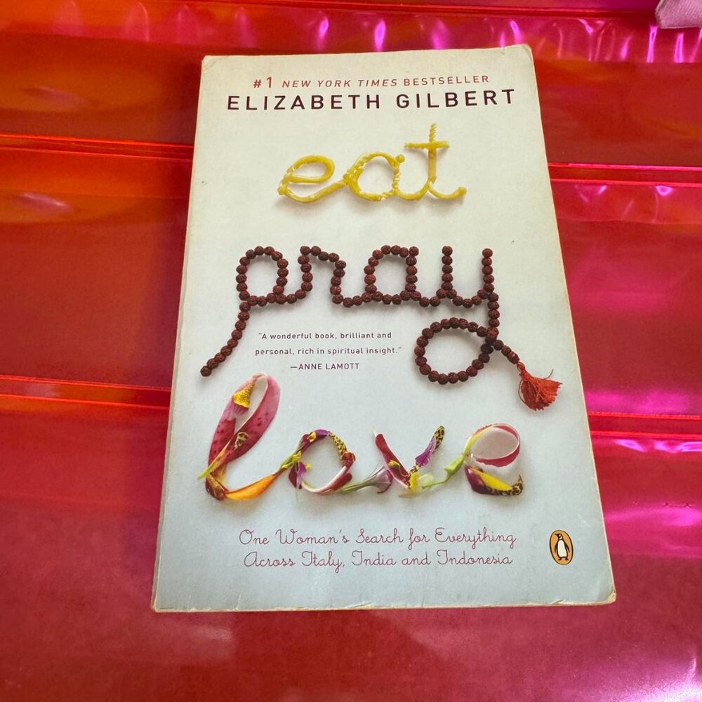 EAT PRAY‎ LOVE BOOK